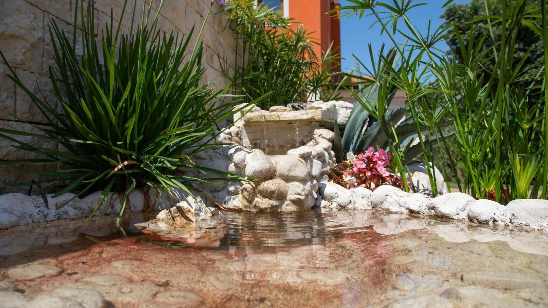 Bed & Breakfast Rooms Natura Vilanija