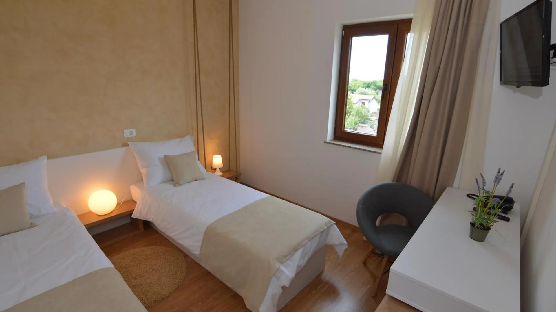 Rooms Natura Vilanija